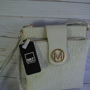 MKF Mia K Farrow New crossbody cream